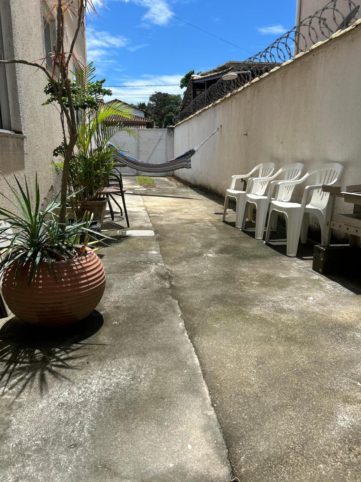 Ape 101 5 Min Praia Abrico Rio Das Ostras 2 Quartos 4 Pessoas Com Area Externa Com Churrasqueira E Rede Zewnętrze zdjęcie